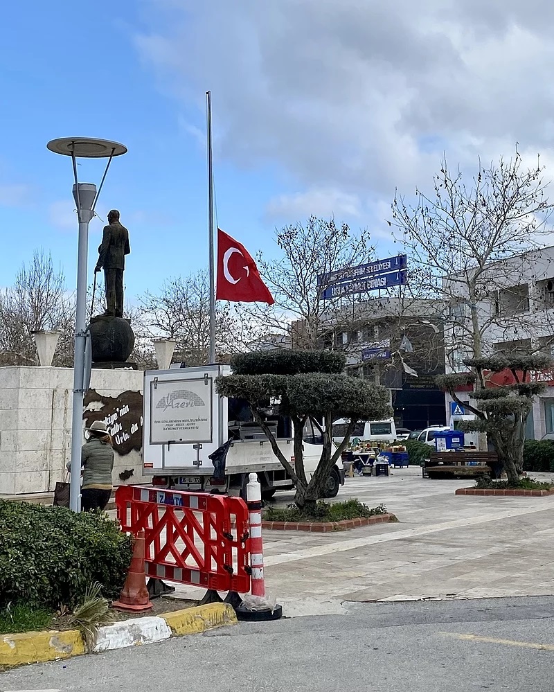 Koffiehuis doneert aan slachtoffers en roept op om mee te doen