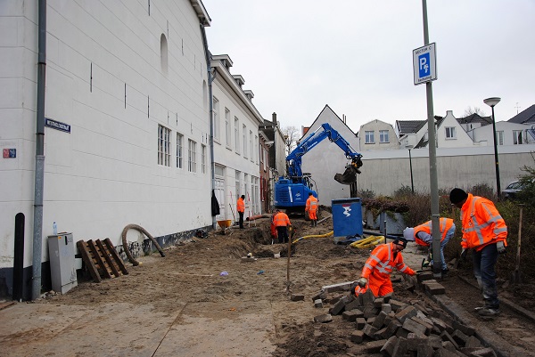 Werk aan de winkel in de Westmolenstraat 