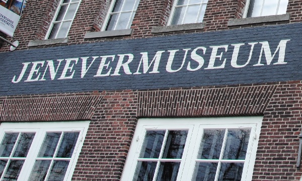 Bestuurslid Jenevermuseum Johan de Koster (70) overleden