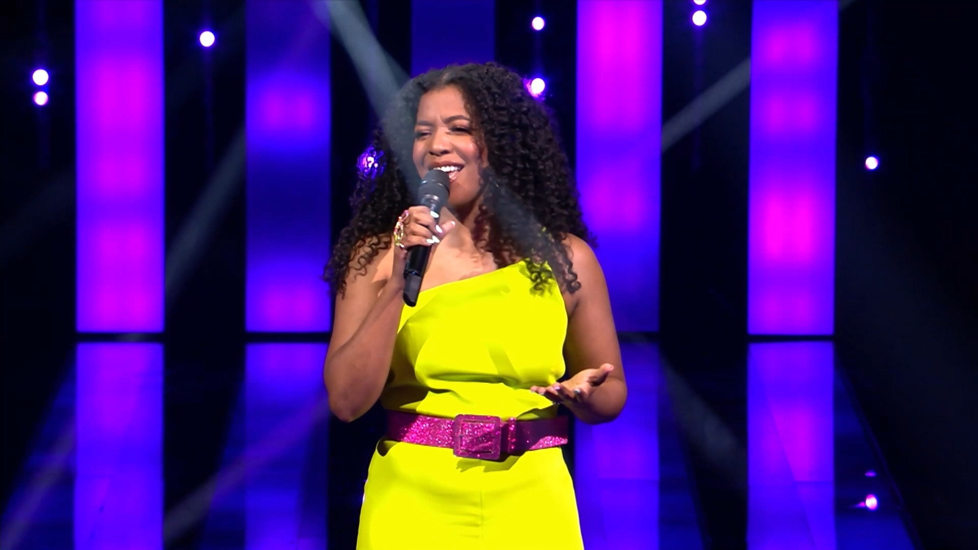 Schiedamse Cici Isenia in finale tv-programma The Talent Scouts