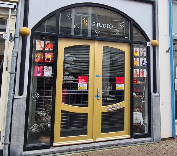 Dit winkelpand is op last van de gemeente gesloten