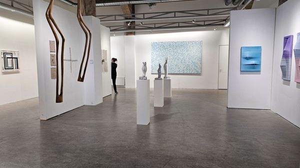 Vlaardingse kunstenaars eren de lijn ...