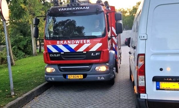 Brandweer reed zich vast wegens verkeerd geparkeerde auto's