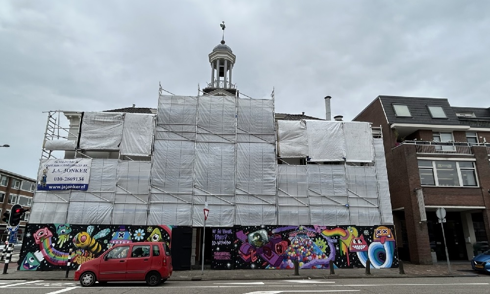 Voormalige lutherse kerk staat in de artistieke steigers