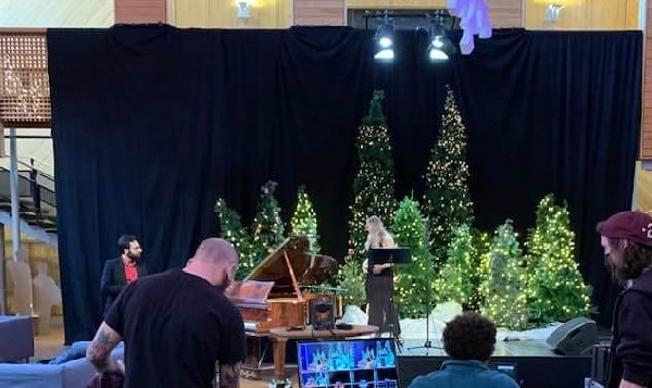 Volg de lunchconcerten thuis vanaf de bank