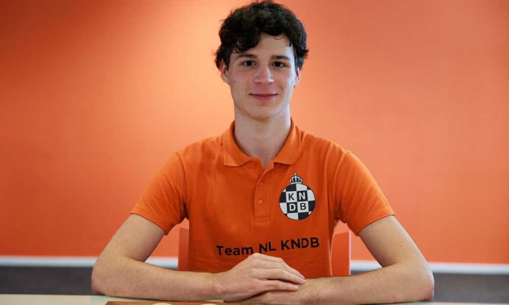 Emre Hageman grijpt naast de medailles