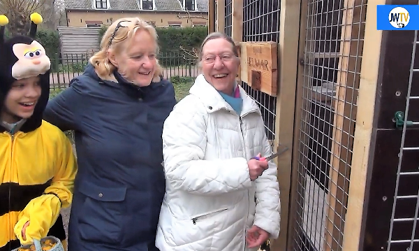 Opening nieuwe bijenstal op De Groene Raat