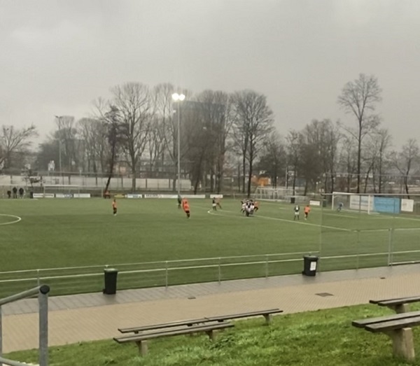 Nuttige oefenzege HBSS op nat Harga