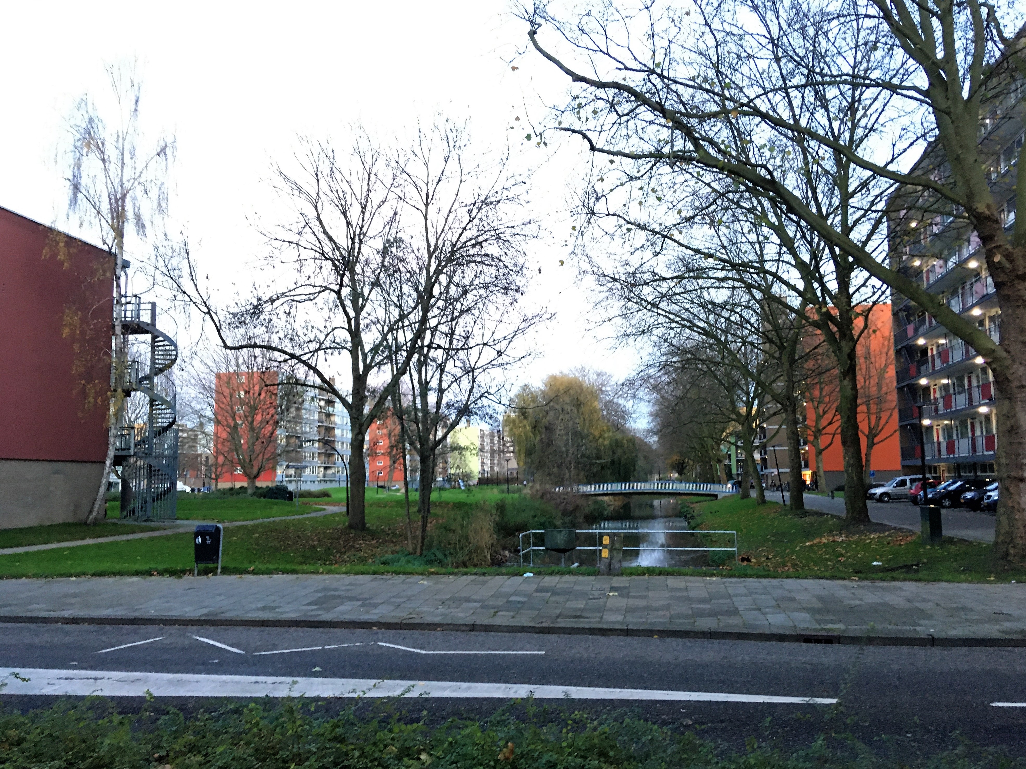 Enquête door politie in Groenoord over jeugdoverlast  