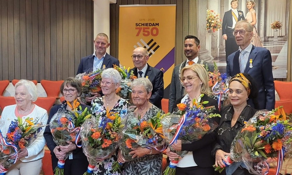 Meer vrouwen dan mannen krijgen vandaag koninklijke onderscheiding