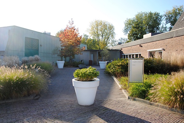 Overname door DELA van in financiële problemen verkerende Yarden 