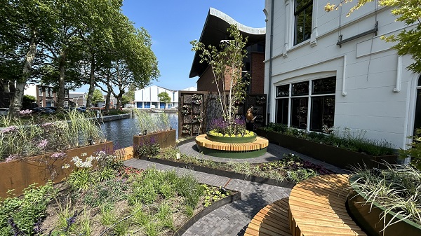 tuin600