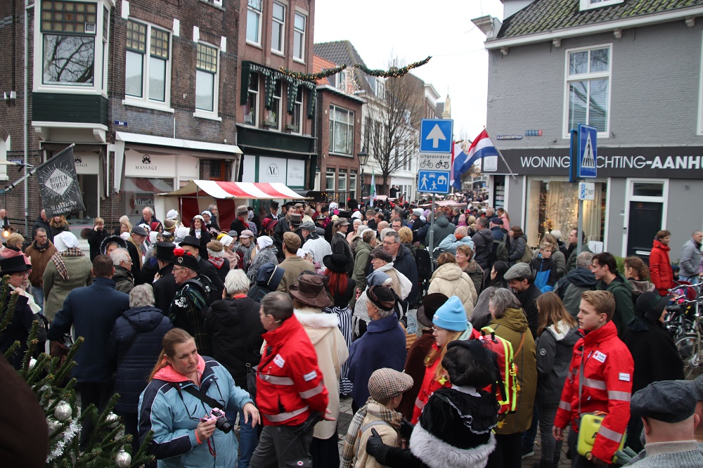 In december 2024 Dickens Festijn en Kaarsjesavond op één dag?