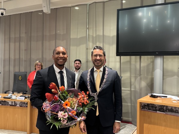 Lourens beëdigd als wethouder van Schiedam
