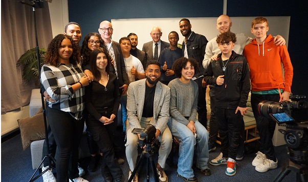 "Als je u zegt, hebben mensen een beter beeld van je"