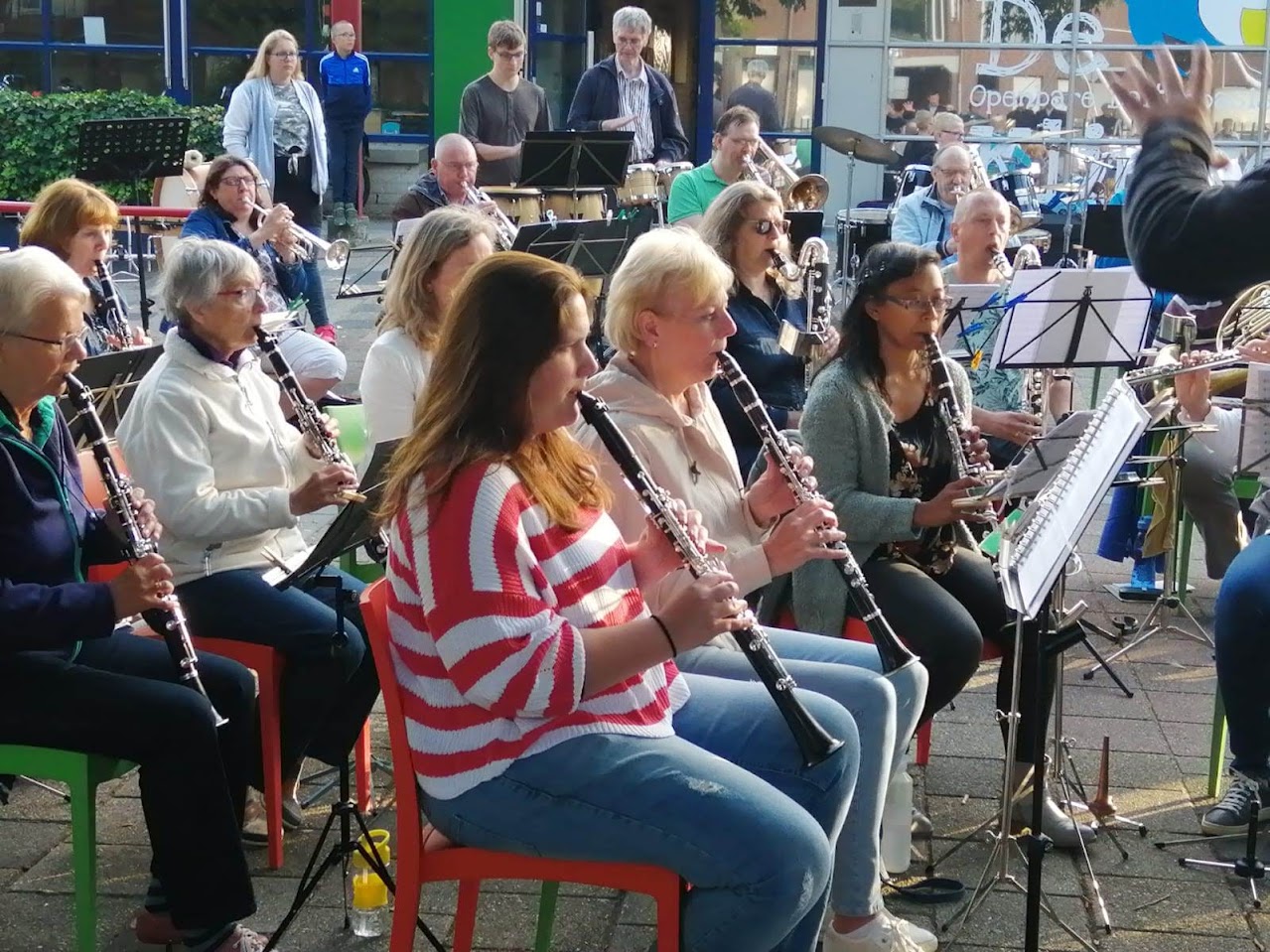  Harmonieorkest Harpe Davids geeft sprankelend pleinconcert