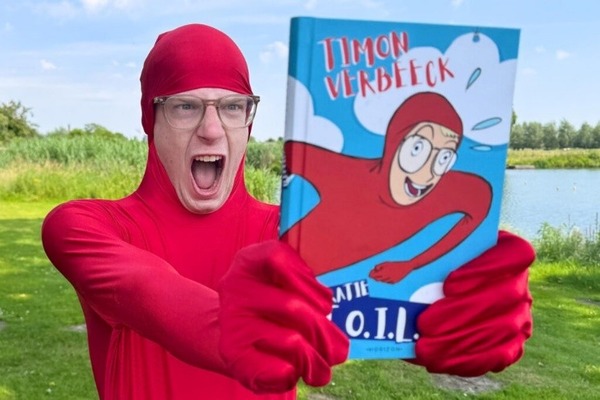 Timon Verbeeck presenteert zijn boek Operatie T.O.I.L.E.T.