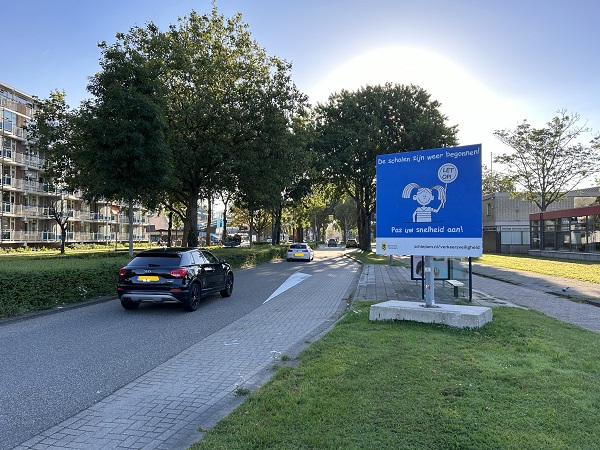 Scholen zijn weer begonnen, verlaag je snelheid, let extra goed op