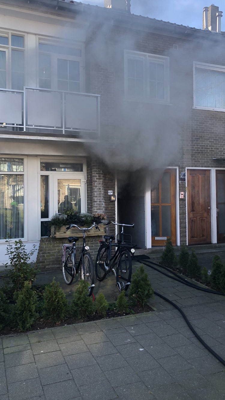 Brand in een slaapkamer mogelijk ontstaan door 'zon in een spiegeltje'