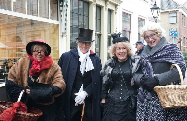 Je kunt je aanmelden als figurant en vrijwilliger voor Dickens Festijn
