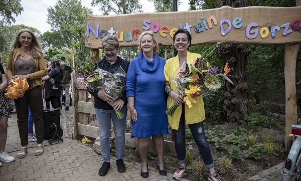  Recreatiegebied met ook Maastuin, minibos en sporten aan de Nieuwe Maas