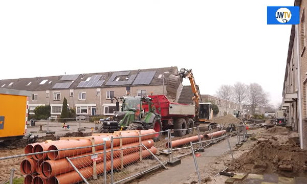 Door inzet 2 extra ploegen wordt achterstand in werk De Akkers ingelopen