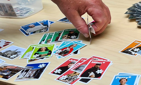 Heeft iemand buurtplaatje 105 voor mij? 