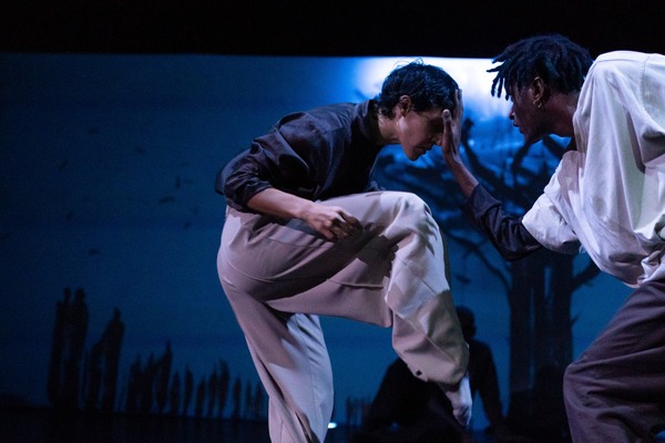  S'DANS uitvoering "Whispering a Prayer"