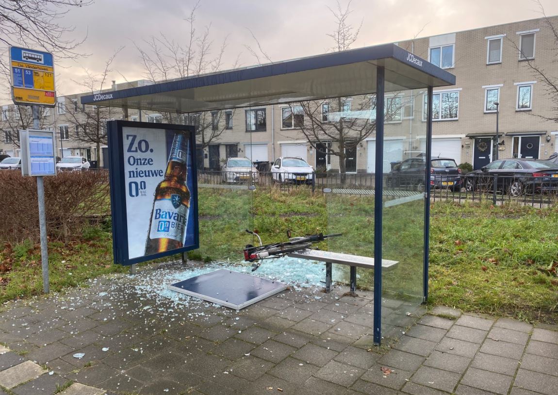 Ook meerdere abri's vernield tijdens jaarwisseling