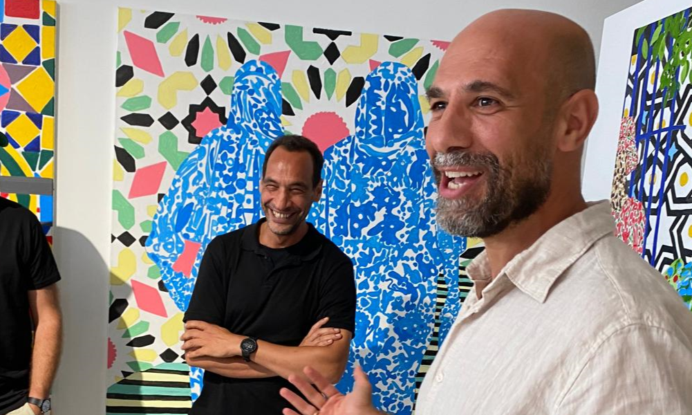 Simons en Aboutaleb in gesprek met kunstenaar El Kanbouhi