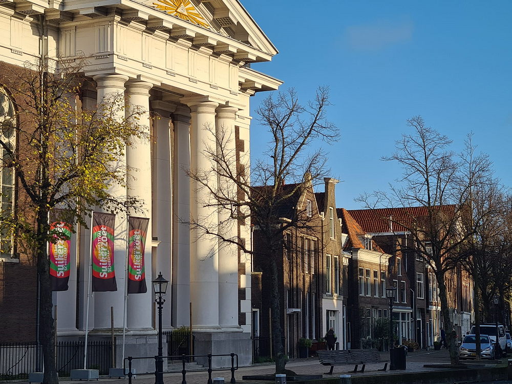 'Café de Verlossing', een bonte dorpsopera