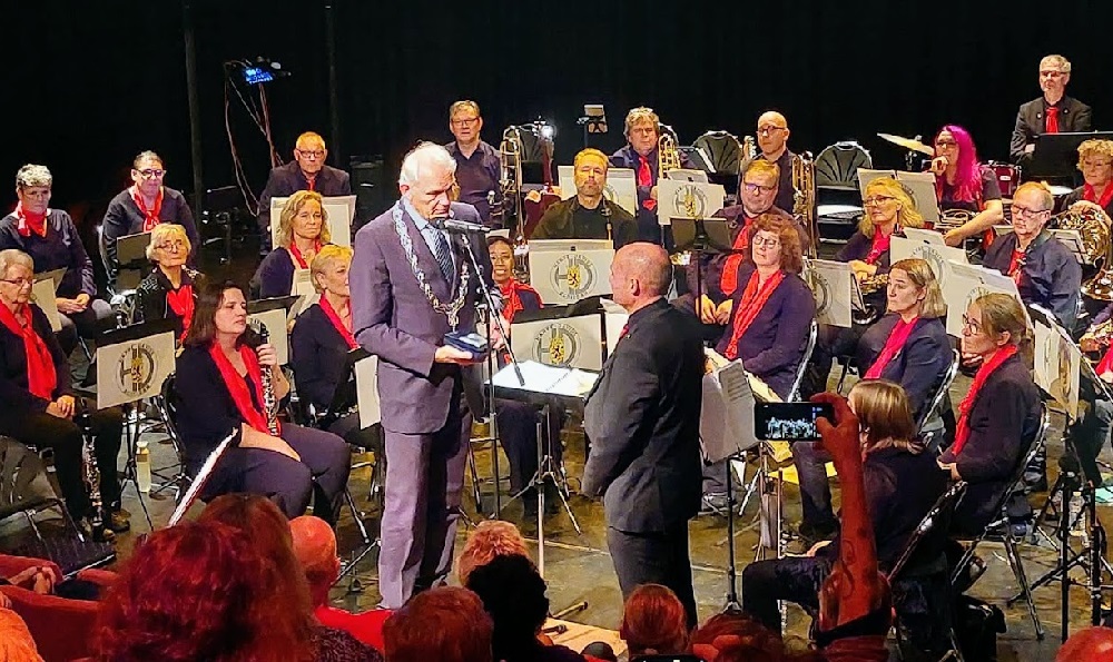 Koninklijke erepenning voor Harpe Davids 