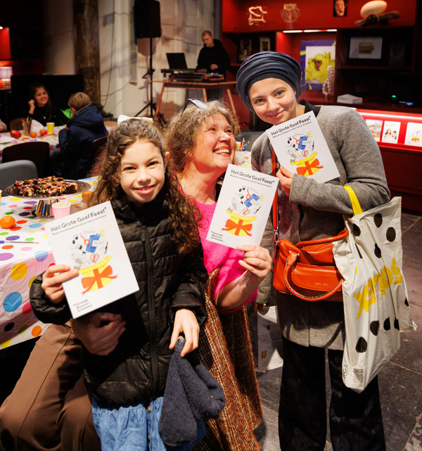 Schiedammers wisselen zelfgemaakte cadeaus uit