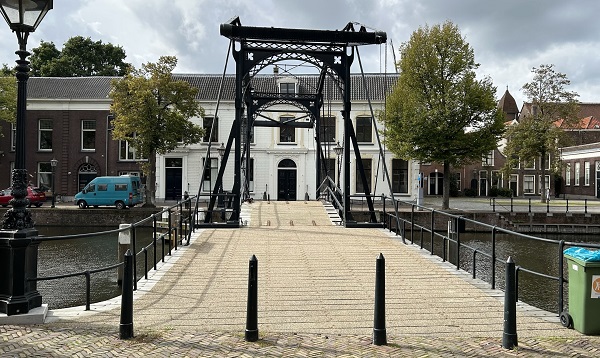 Fietsers en voetgangers kunnen eindelijk weer over Appelmarktbrug 