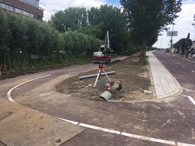 Rechtstreeks fietspad naar de voorkant van het ziekenhuis