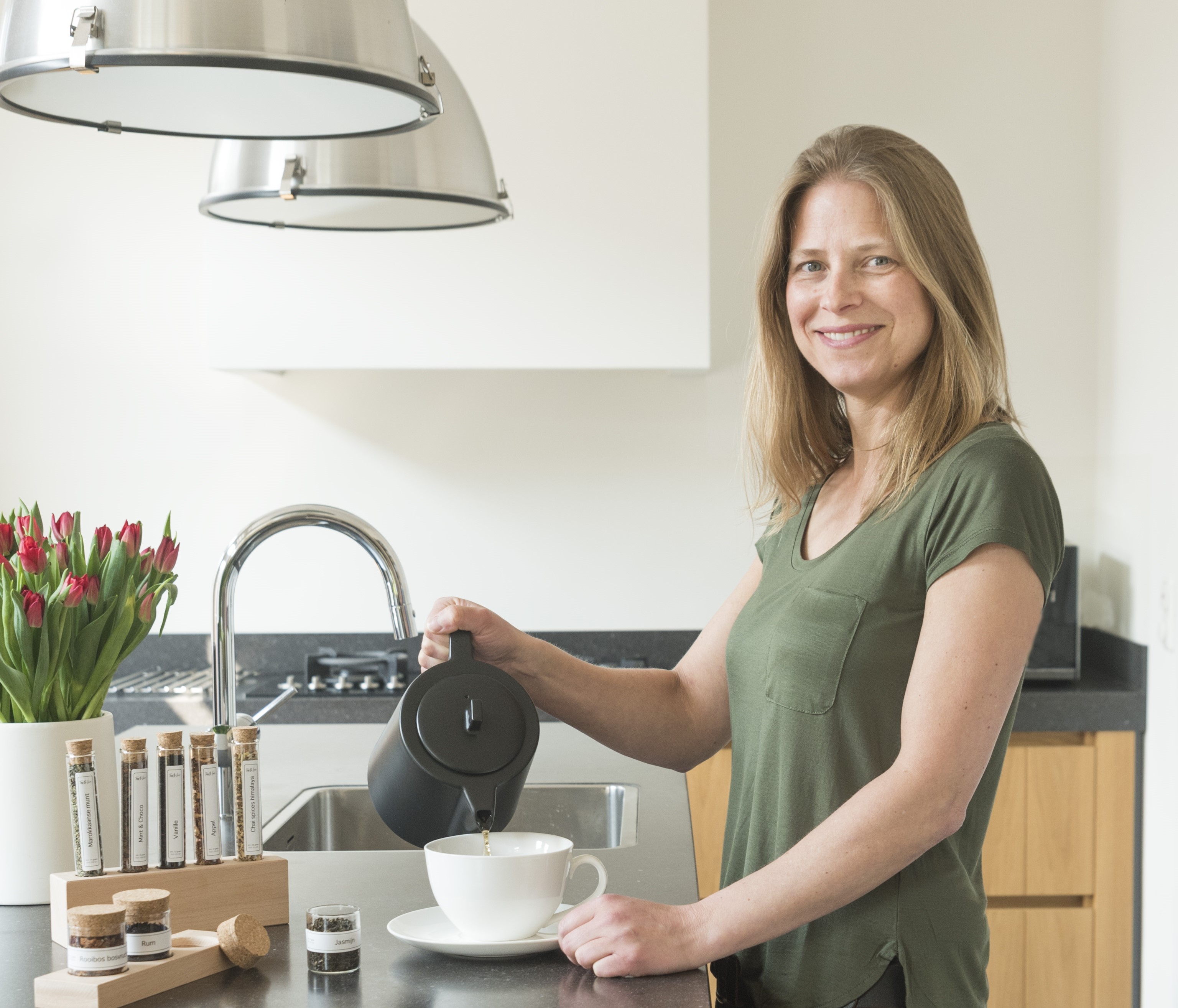 Op bezoek bij een Schiedamse theesommelier