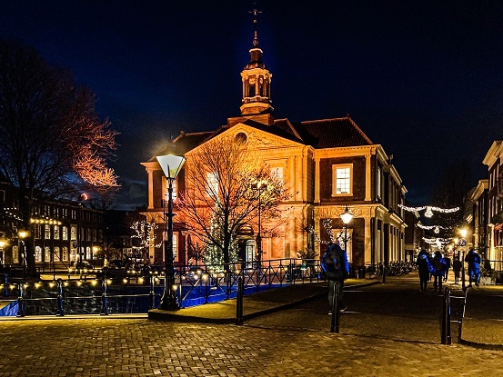 Bibliotheek Schiedam opent afhaalservice op 2 locaties 