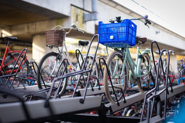 I want to park my bicycle