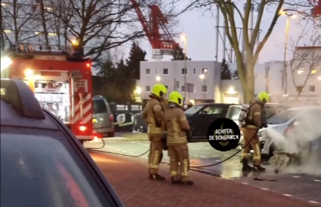 Autobrand aan Julianalaan