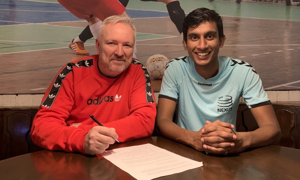 Trainer Bernard verlengt bij Nexus