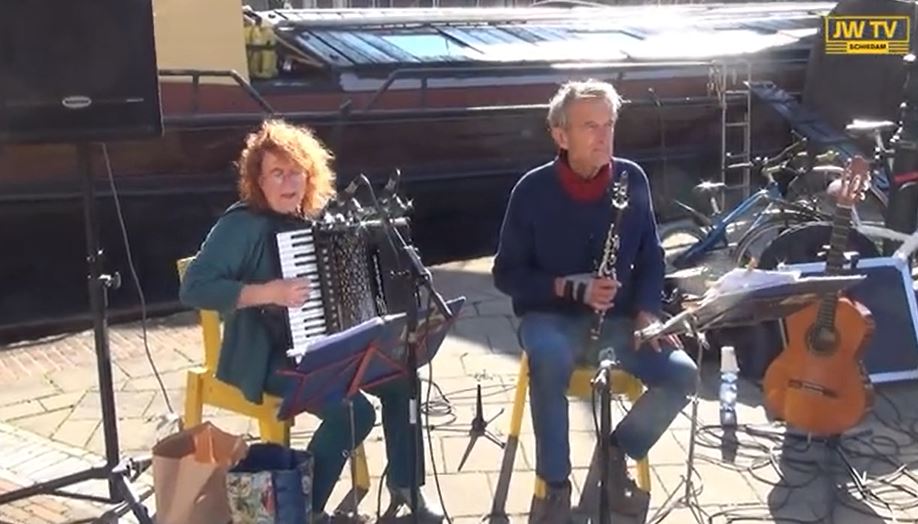 Optreden Sjarm bij manifestatie 'Zie de Schie'