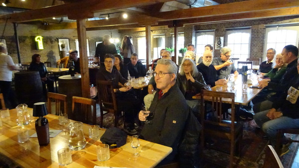 Finest Old Genever: Delftsblauwe klare