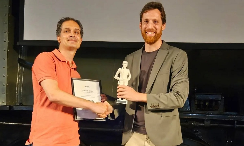 Gerben de Bruijn wint landelijke prijs: Boekverkoper van het Jaar