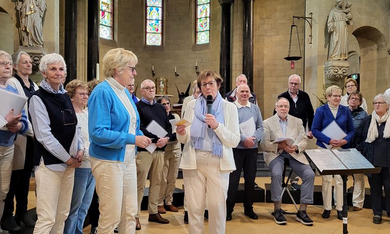 Koor 'Stand Together' geeft vrolijk concert in Jacobuskerk