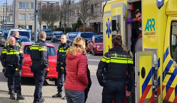 Ambulance en politie rukken uit voor medische noodsituatie