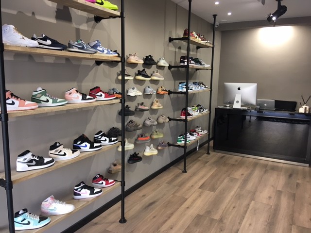 Nieuwe sneakerwinkel aan de Broersvest