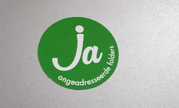 Lees hier het verschil tussen een Ja-sticker en een Nee-Nee-sticker