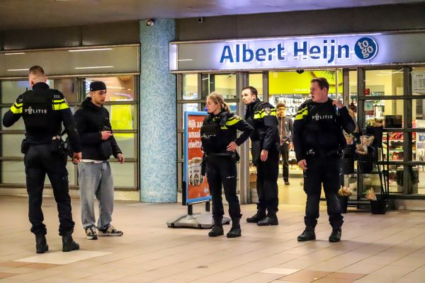 Overval op Albert Heijn To Go in Station Schiedam