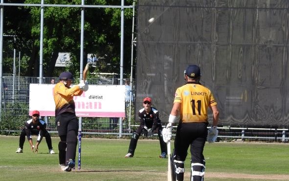 Excelsior'20 neemt met opgeheven hoofd afscheid van titelstrijd