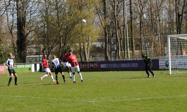 Excelsior'20 bolwerkt het niet op eigen veld